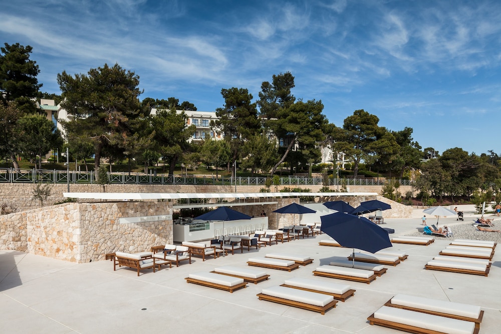 Monte Mulini Adults Exclusive Hotel by Maistra Collection — Restaurant & bars in Rovinj, Istria