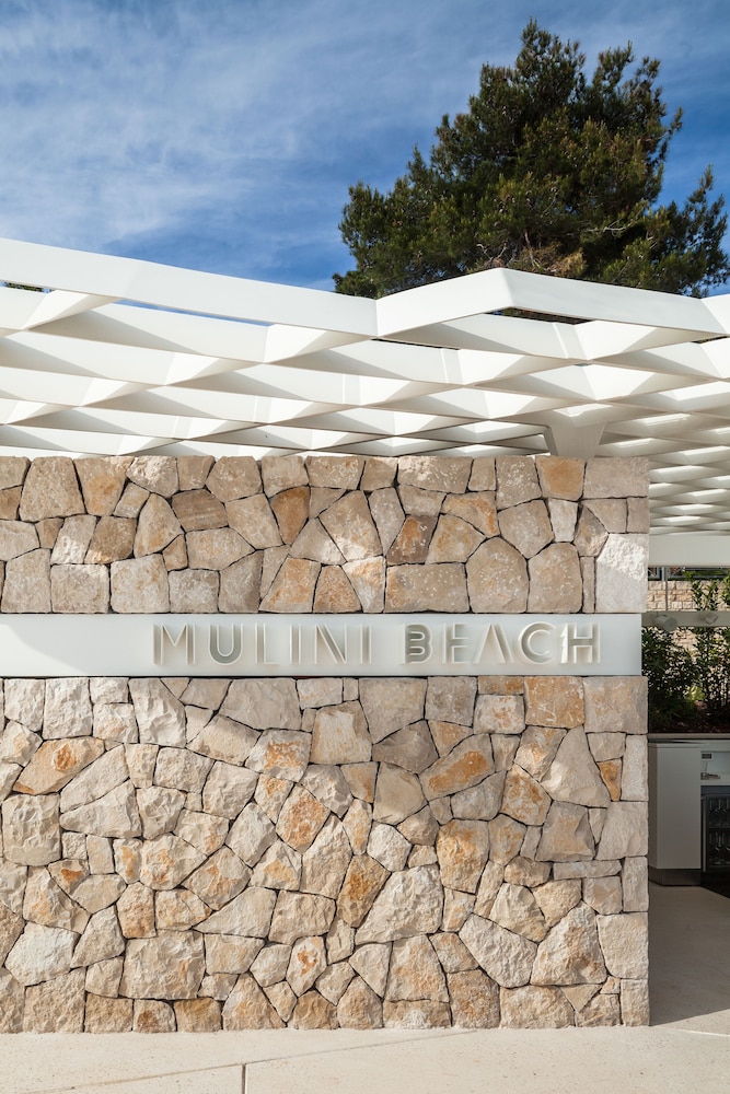 Monte Mulini Adults Exclusive Hotel by Maistra Collection — Beach in Rovinj, Istria