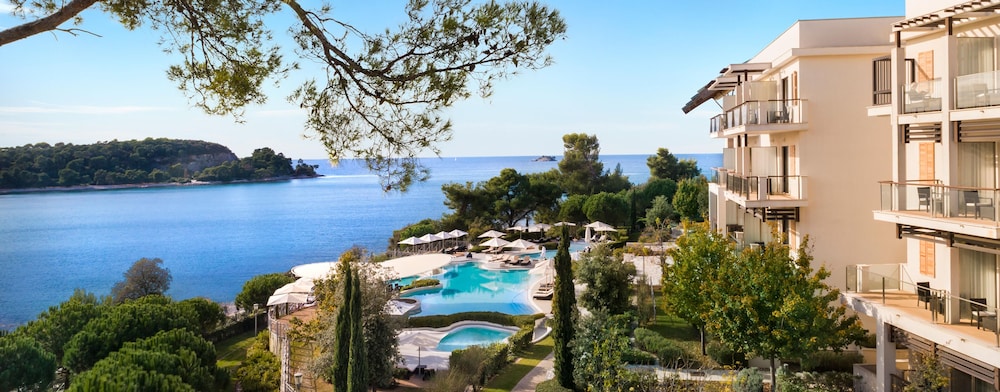 Monte Mulini Adults Exclusive Hotel by Maistra Collection — Swimming pool in Rovinj, Istria