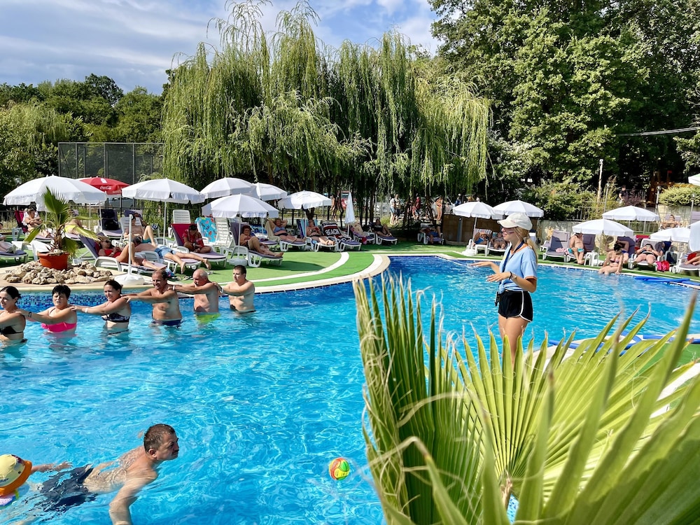 BSA Hotel Holiday Park — Swimming pool in Golden Sands, Varna Region