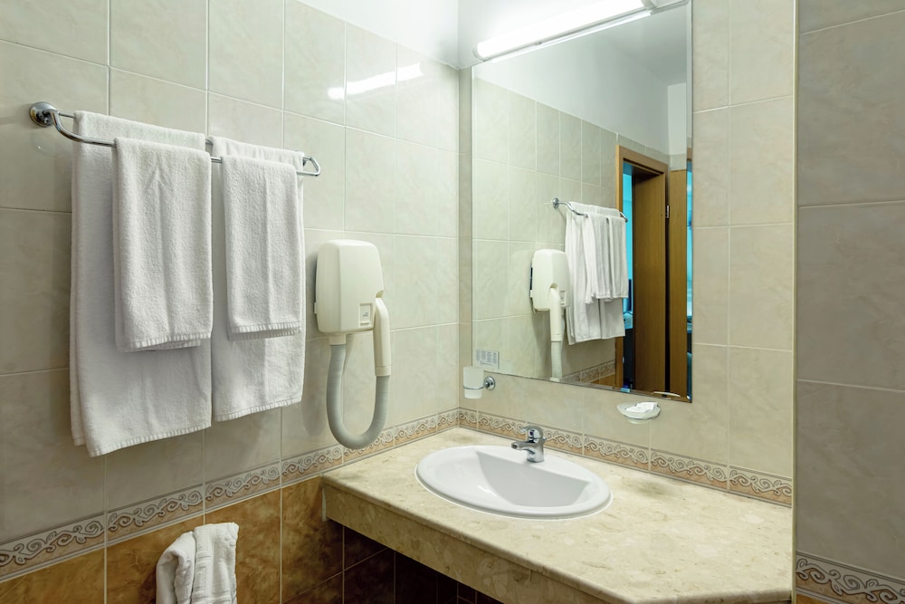 BSA Hotel Holiday Park — Hotel rooms in Golden Sands, Varna Region