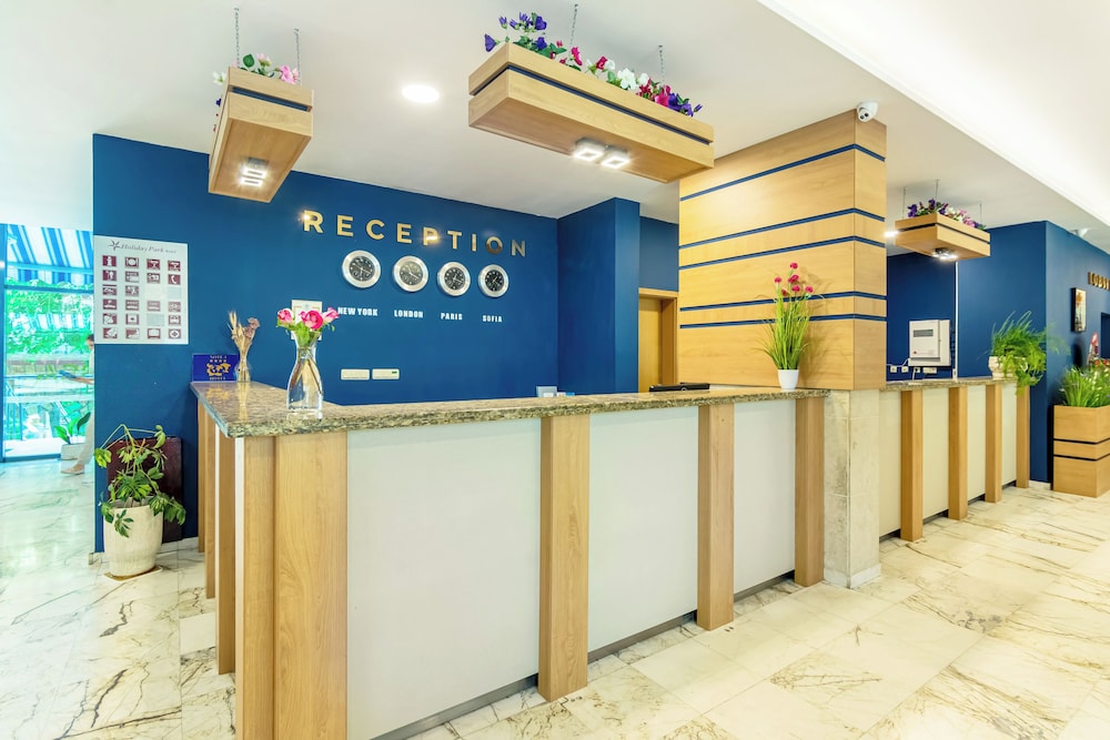 BSA Hotel Holiday Park — Hotel building in Golden Sands, Varna Region