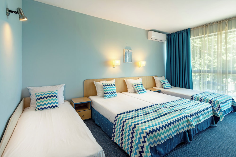 BSA Hotel Holiday Park — Hotel rooms in Golden Sands, Varna Region