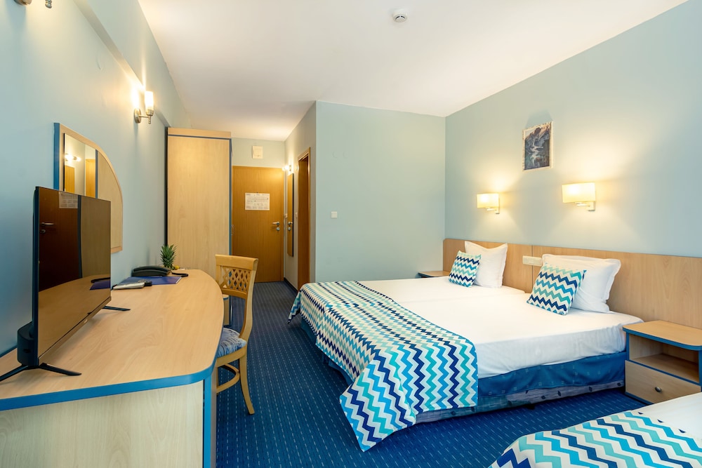BSA Hotel Holiday Park — Hotel rooms in Golden Sands, Varna Region