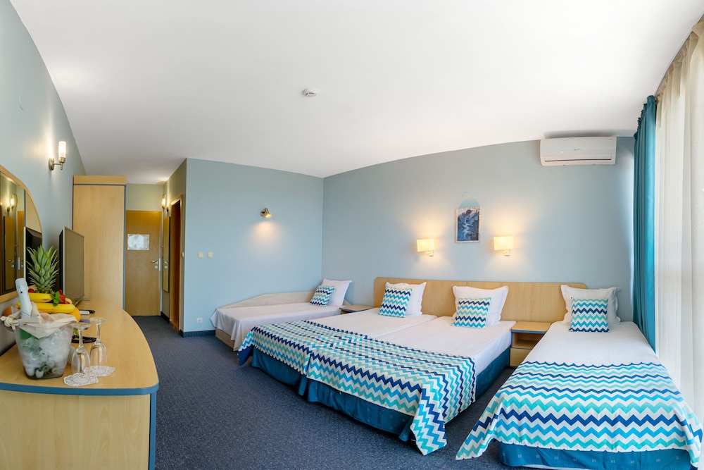 BSA Hotel Holiday Park — Hotel rooms in Golden Sands, Varna Region