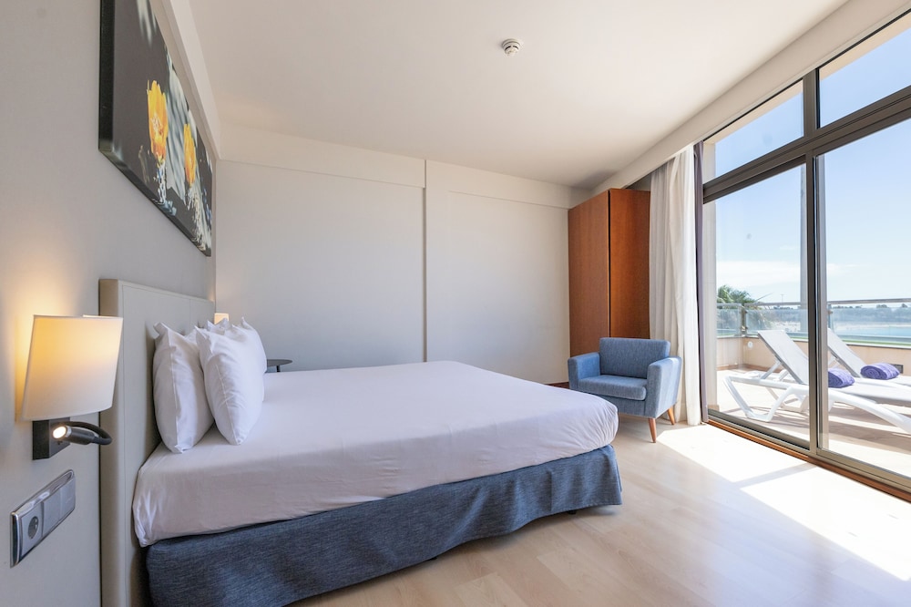 Eurostars Las Salinas — Hotel rooms in Costa de Antigua, Canary Islands