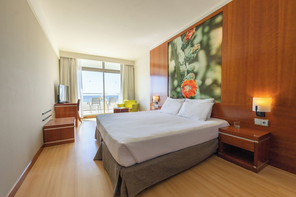 Eurostars Las Salinas — Hotel rooms in Costa de Antigua, Canary Islands