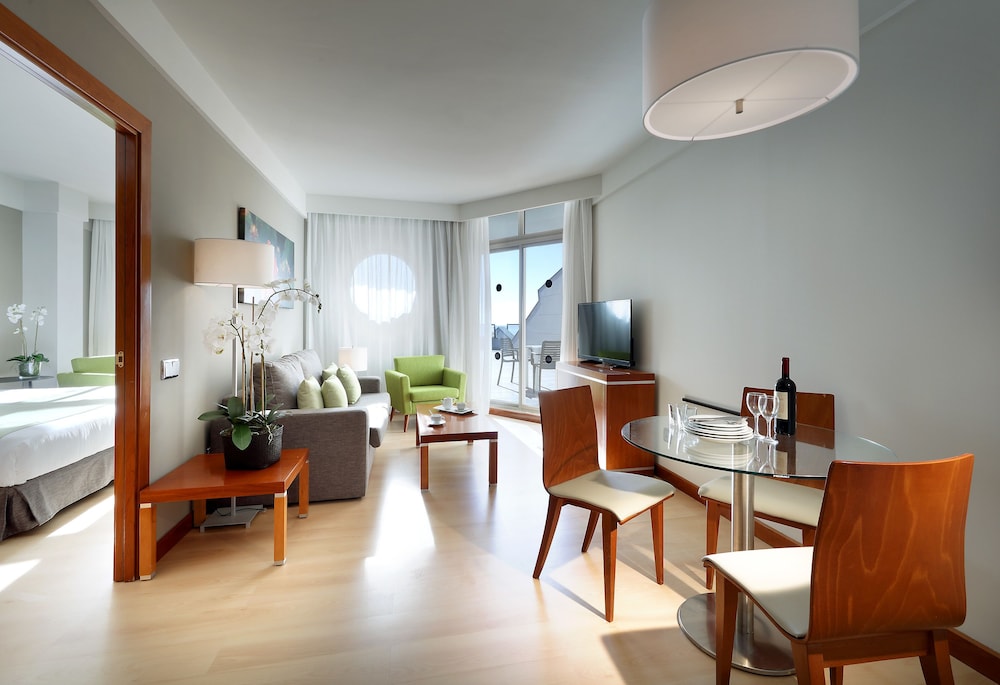 Eurostars Las Salinas — Hotel rooms in Costa de Antigua, Canary Islands