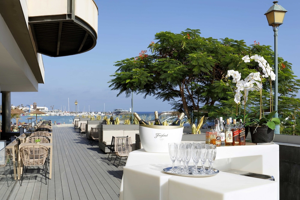 Eurostars Las Salinas — Restaurant & bars in Costa de Antigua, Canary Islands