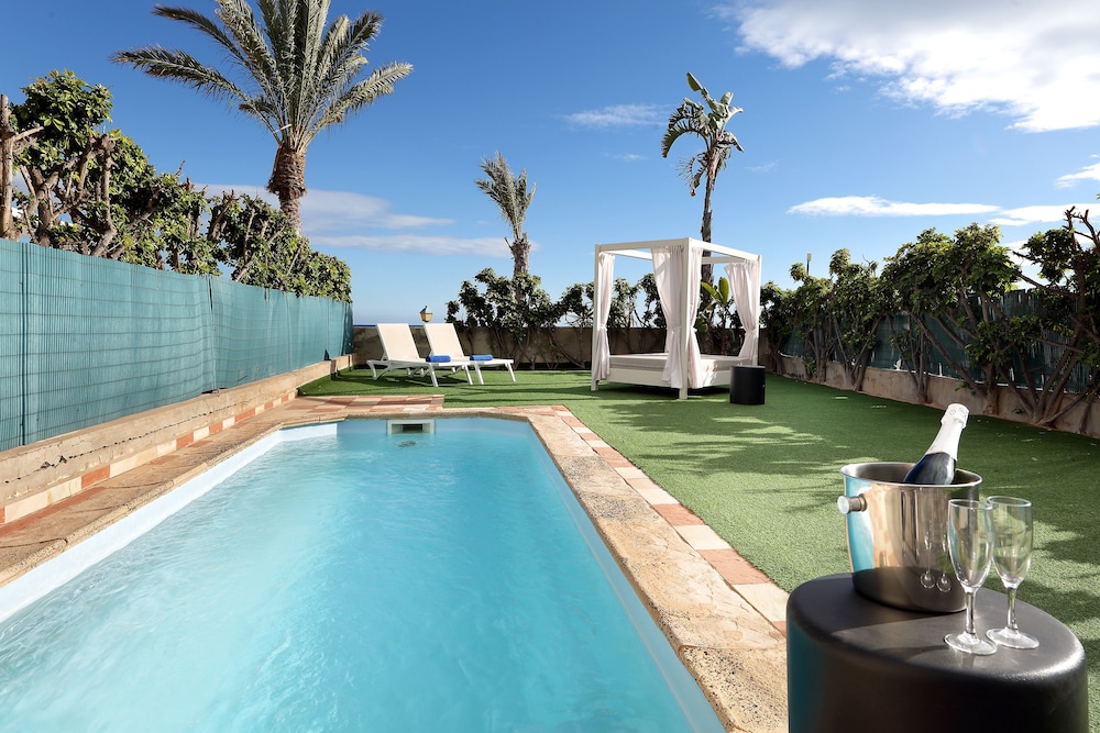 Eurostars Las Salinas — Swimming pool in Costa de Antigua, Canary Islands