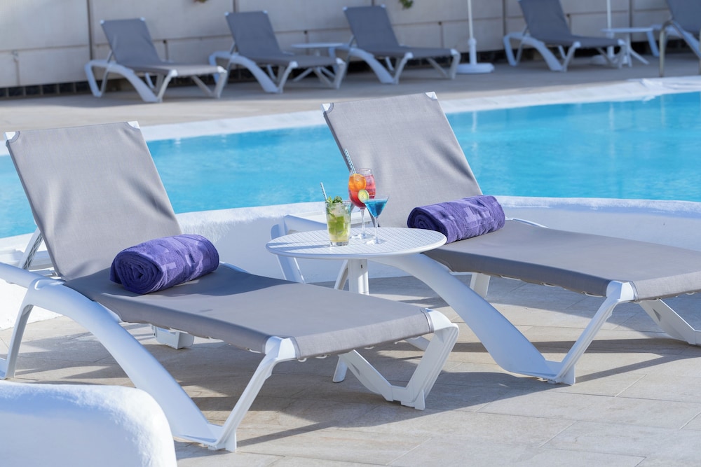Eurostars Las Salinas — Swimming pool in Costa de Antigua, Canary Islands