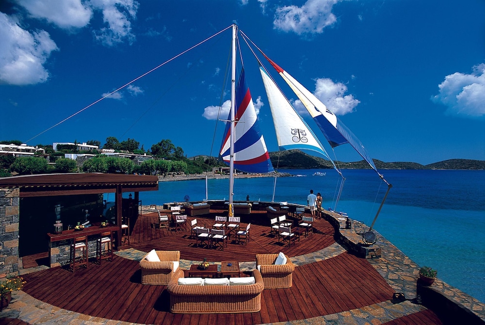 Elounda Bay Palace, a Member of the Leading Hotels of the World — Restaurant & bars in Elounda