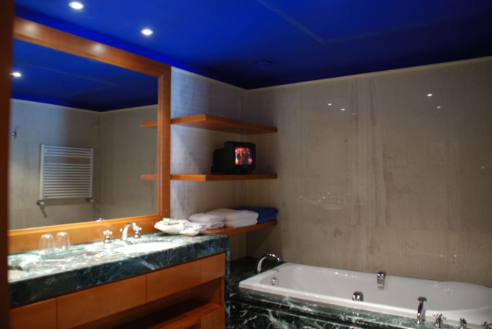 Elounda Bay Palace, a Member of the Leading Hotels of the World — Hotel rooms in Elounda