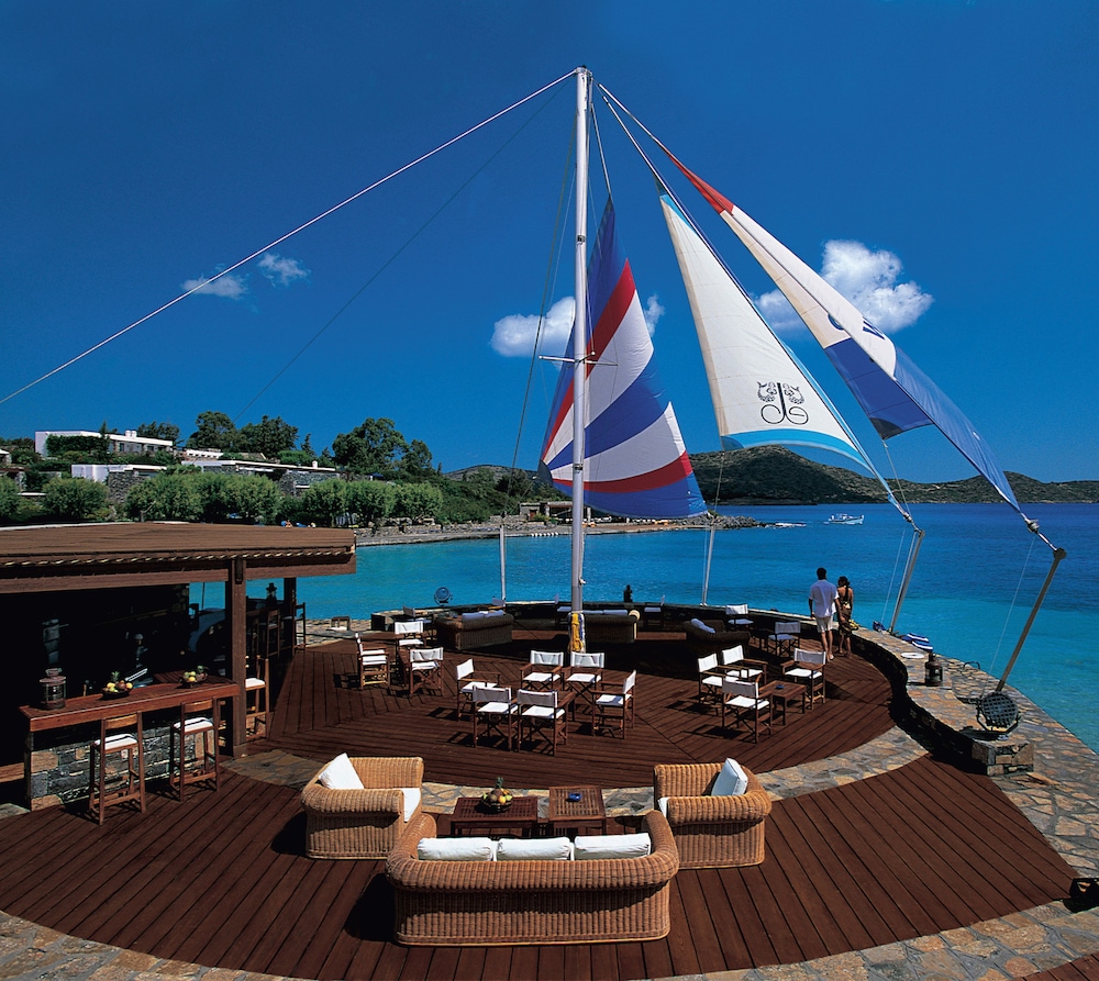 Elounda Bay Palace, a Member of the Leading Hotels of the World — Restaurant & bars in Elounda