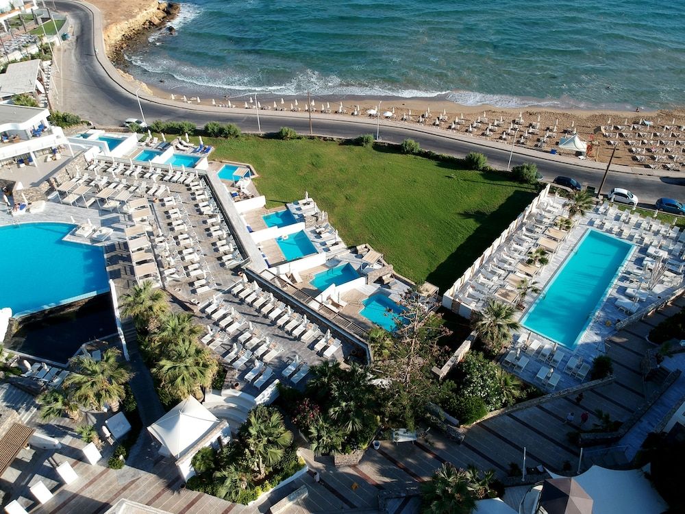 The Island - Adults Only - zdjęcie 2