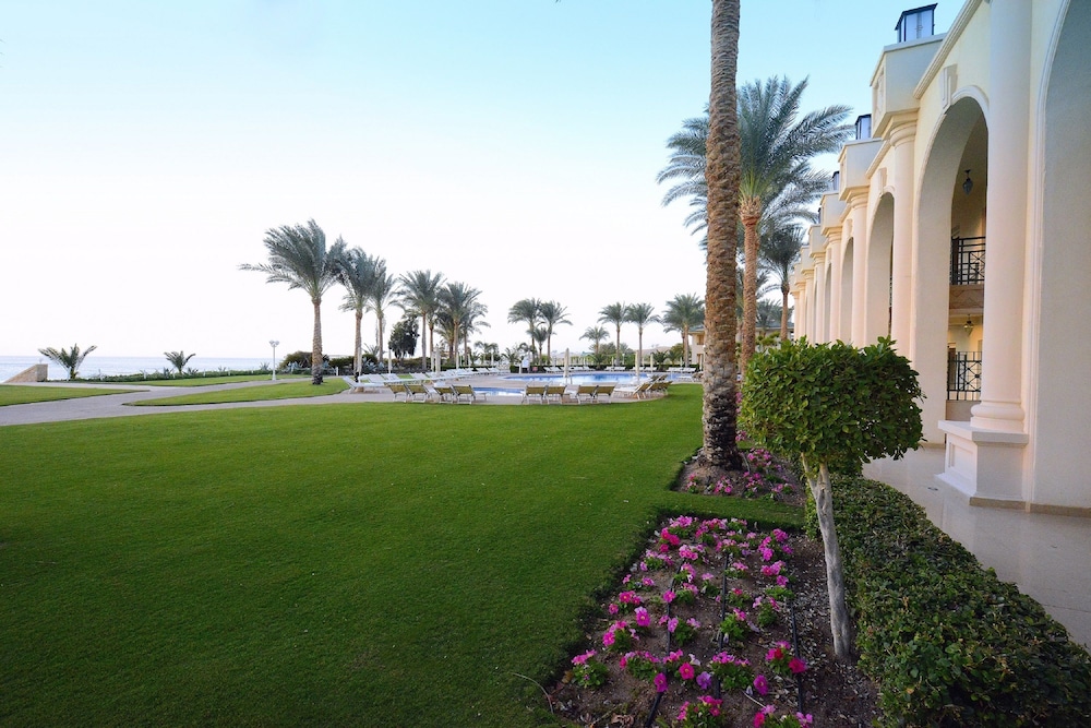 Stella Di Mare Beach Hotel & Spa — Swimming pool in Sharm El Sheikh, Red Sea
