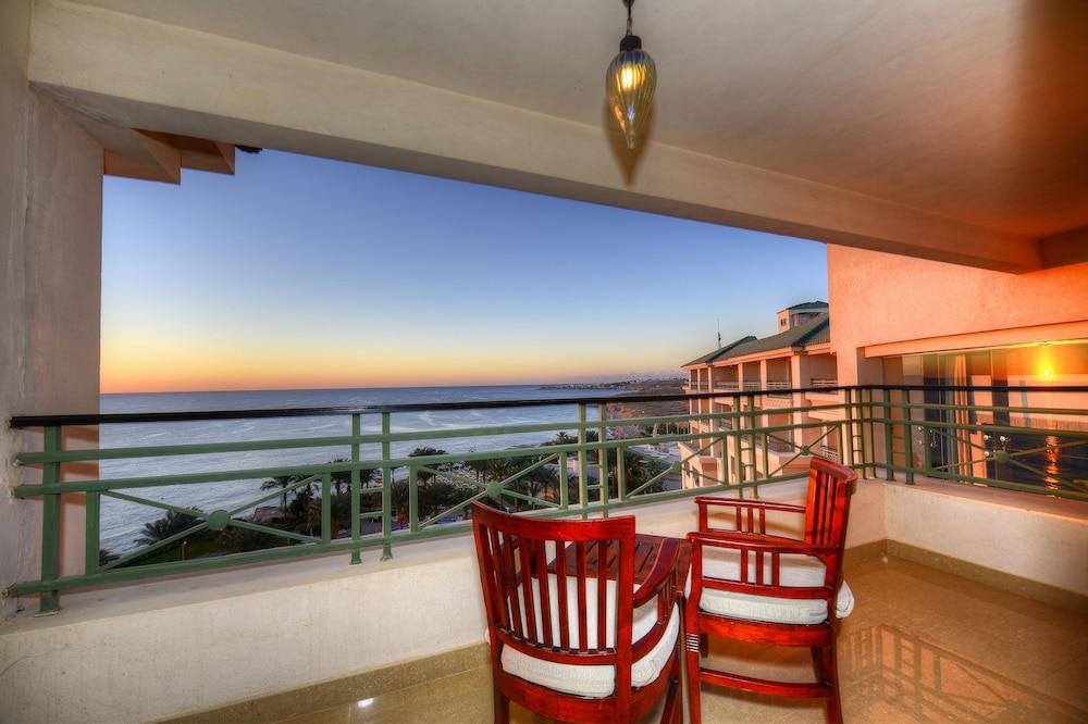 Stella Di Mare Beach Hotel & Spa — Hotel building in Sharm El Sheikh, Red Sea