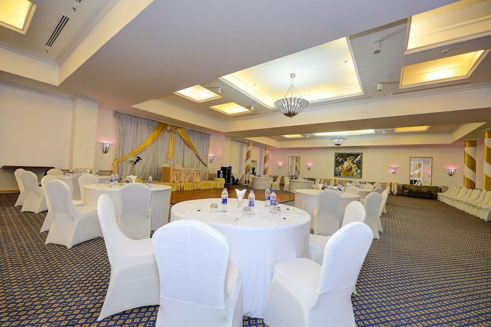 Stella Di Mare Beach Hotel & Spa — Hotel building in Sharm El Sheikh, Red Sea