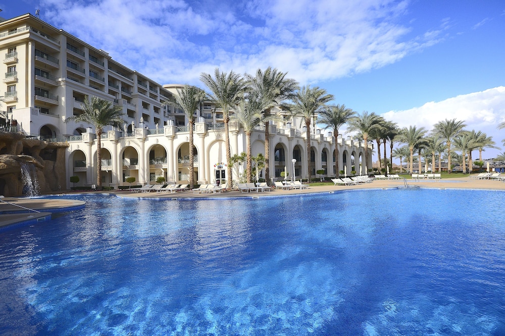 Stella Di Mare Beach Hotel & Spa — Swimming pool in Sharm El Sheikh, Red Sea