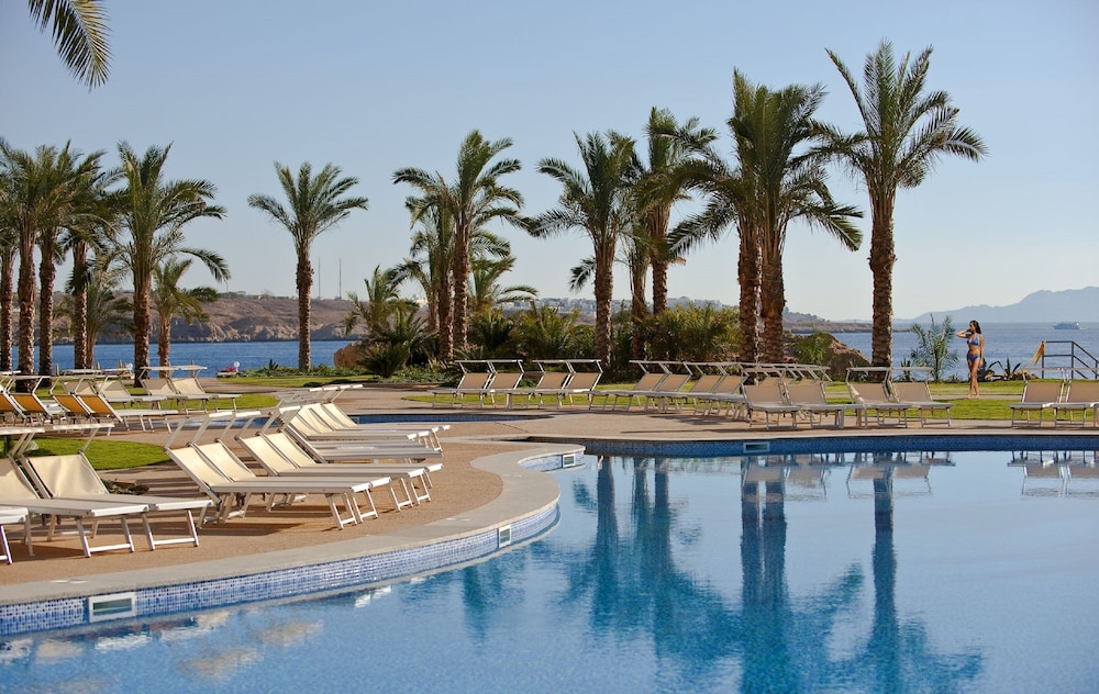 Stella Di Mare Beach Hotel & Spa — Swimming pool in Sharm El Sheikh, Red Sea