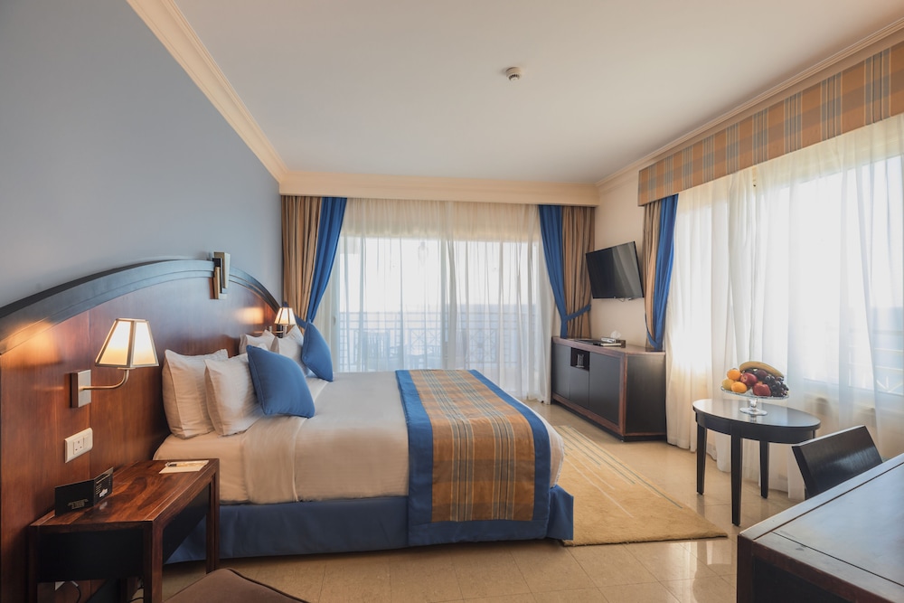 Stella Di Mare Beach Hotel & Spa — Hotel rooms in Sharm El Sheikh, Red Sea