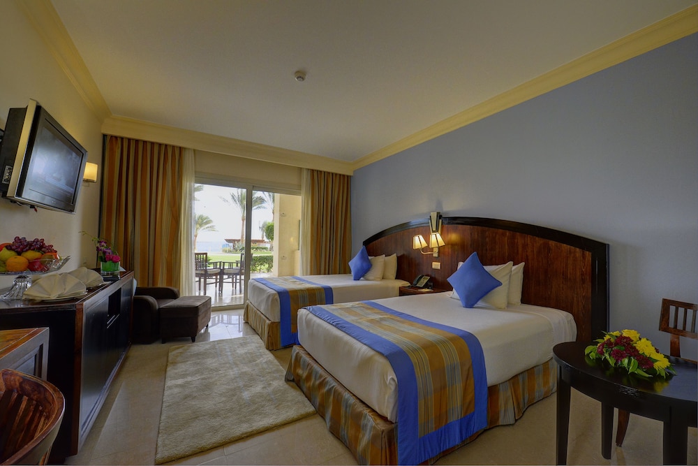 Stella Di Mare Beach Hotel & Spa — Hotel rooms in Sharm El Sheikh, Red Sea