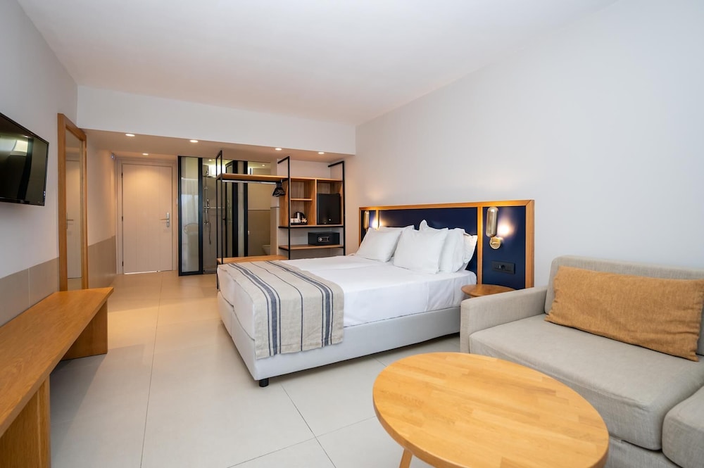 Smy Kos Beach & Splash — Hotel rooms in Mastichari, South Aegean