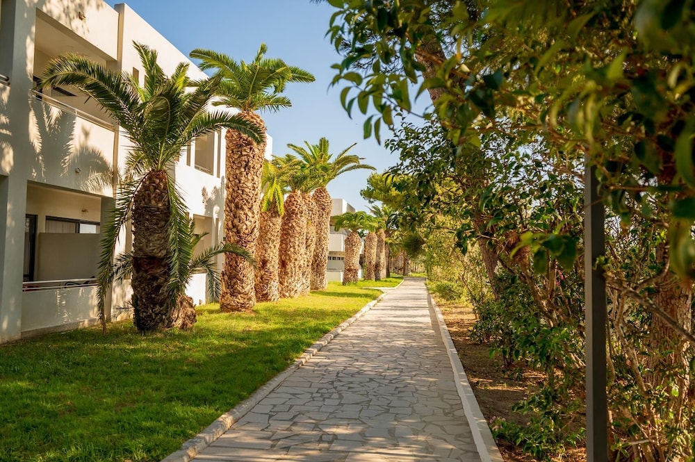 Smy Kos Beach & Splash — Hotel building in Mastichari, South Aegean