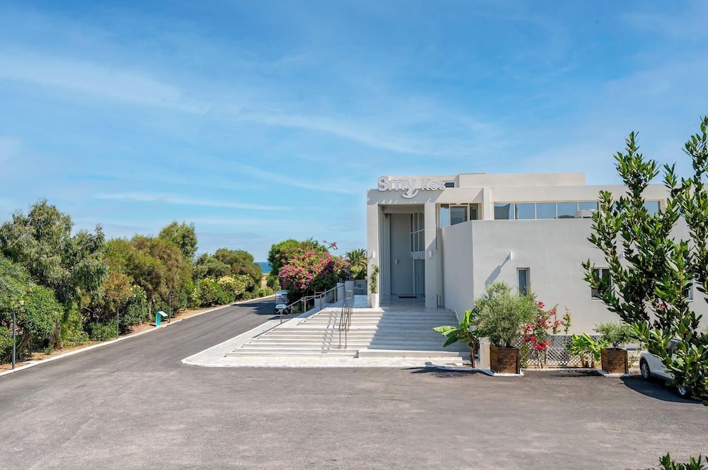 Smy Kos Beach & Splash — Hotel building in Mastichari, South Aegean