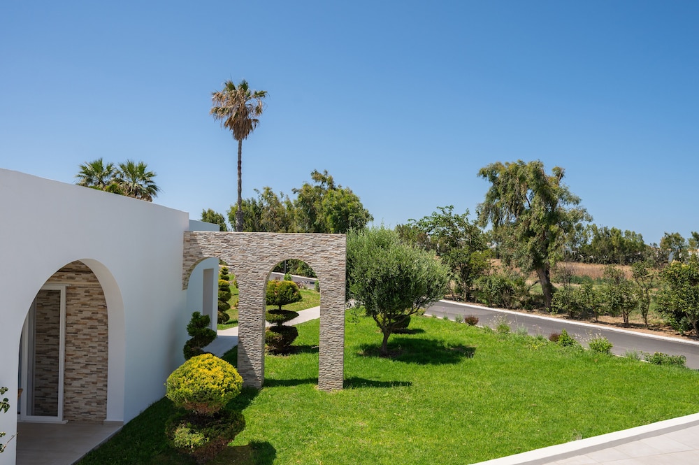 Smy Kos Beach & Splash — Hotel building in Mastichari, South Aegean