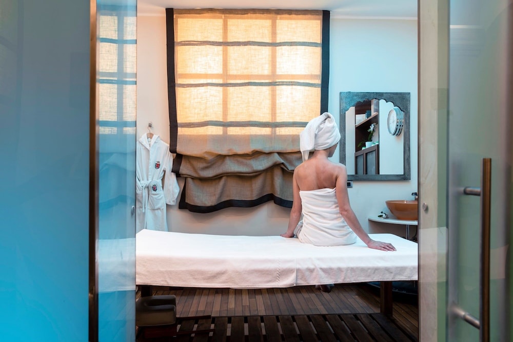 Grand Hotel Wagner — Spa in Palermo, Sicily