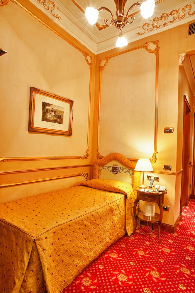 Grand Hotel Wagner — Hotel rooms in Palermo, Sicily