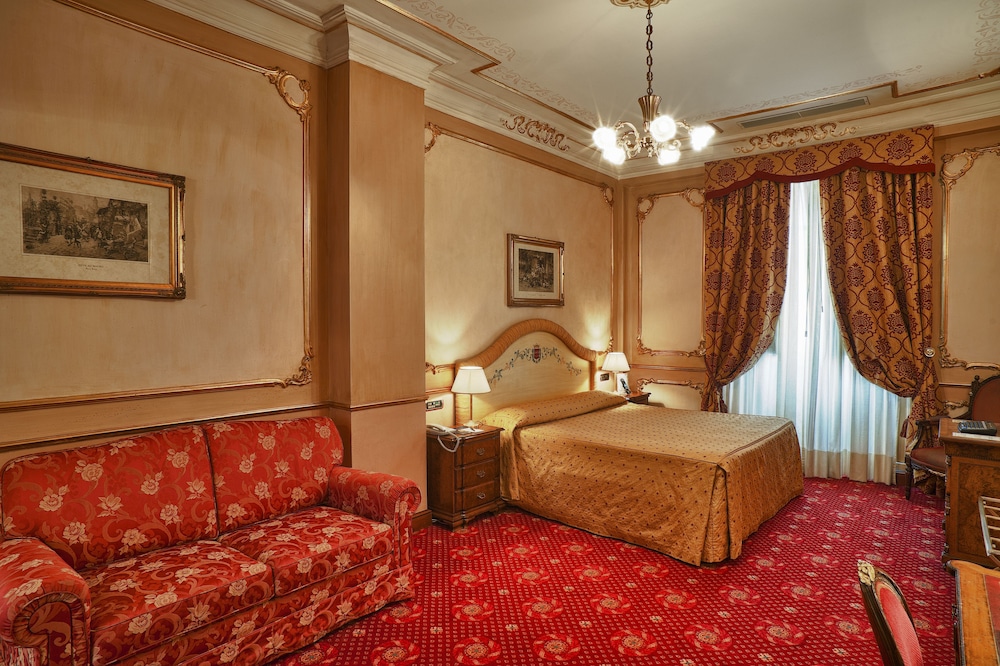 Grand Hotel Wagner — Hotel rooms in Palermo, Sicily