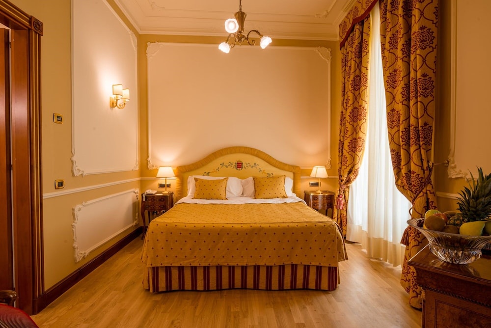 Grand Hotel Wagner — Hotel rooms in Palermo, Sicily
