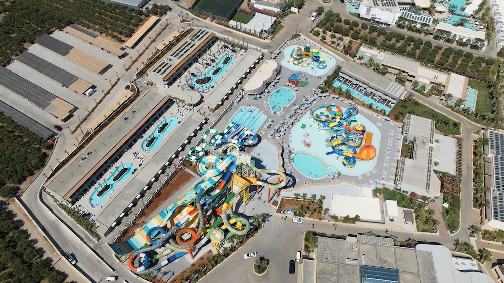 Stella Palace Aqua Park Resort — Attractions for children in Analipsi