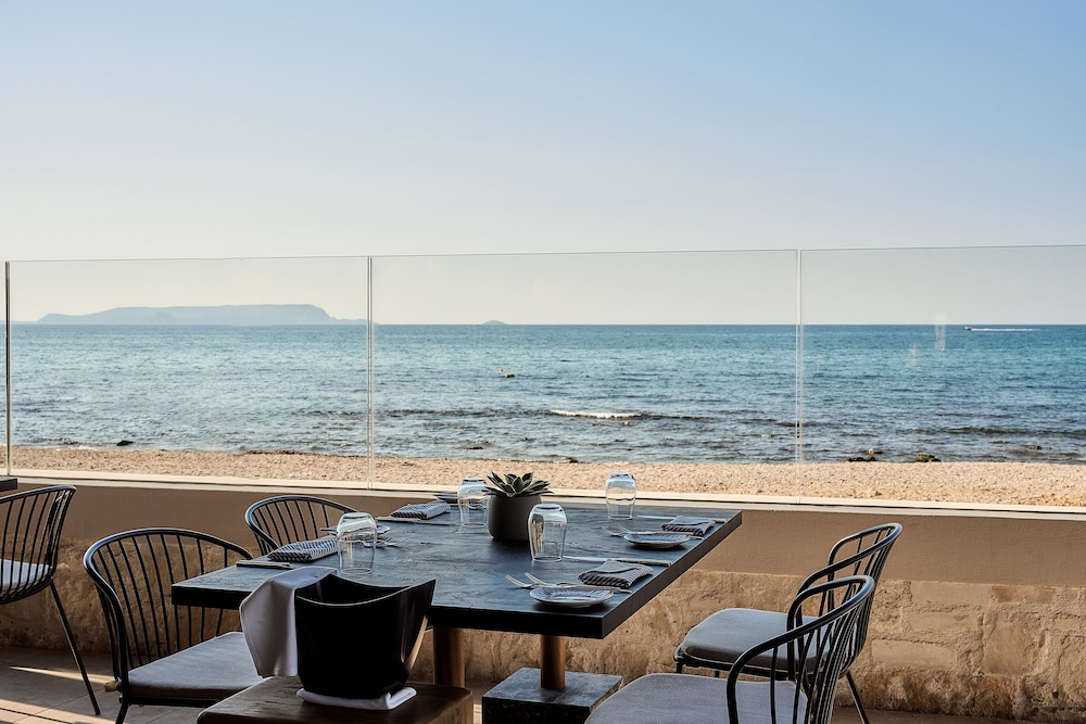 Stella Palace Aqua Park Resort — Restaurant & bars in Analipsi