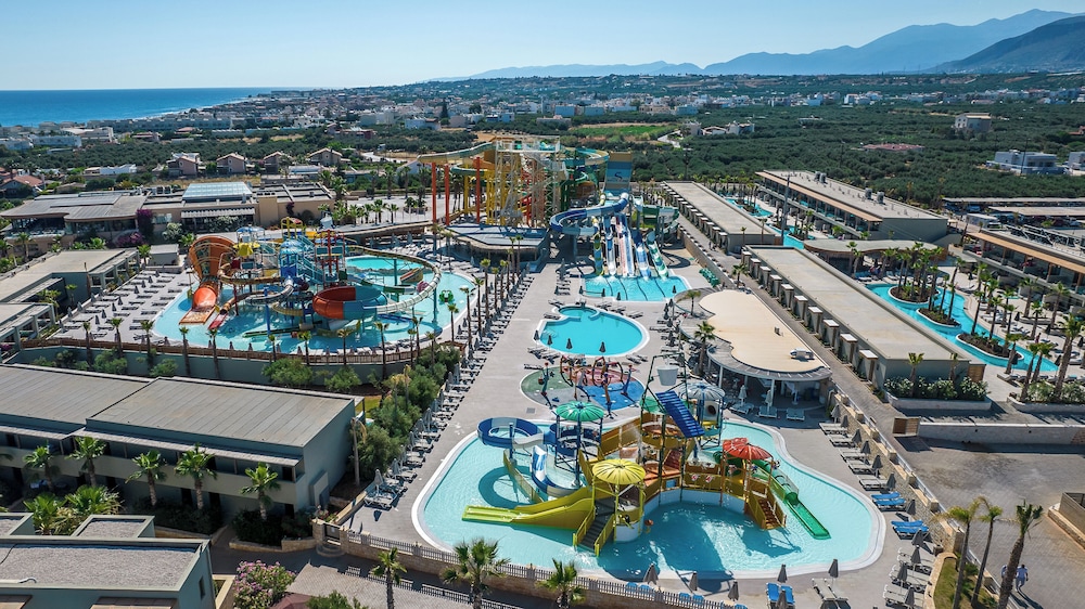 Stella Palace Aqua Park Resort — Main photo in Analipsi