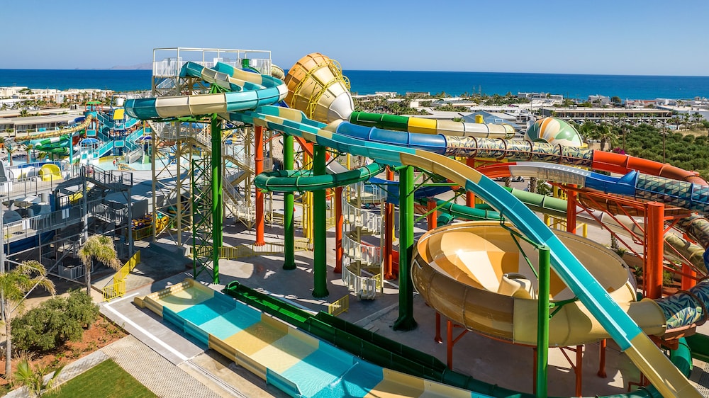 Stella Palace Aqua Park Resort — Attractions for children in Analipsi