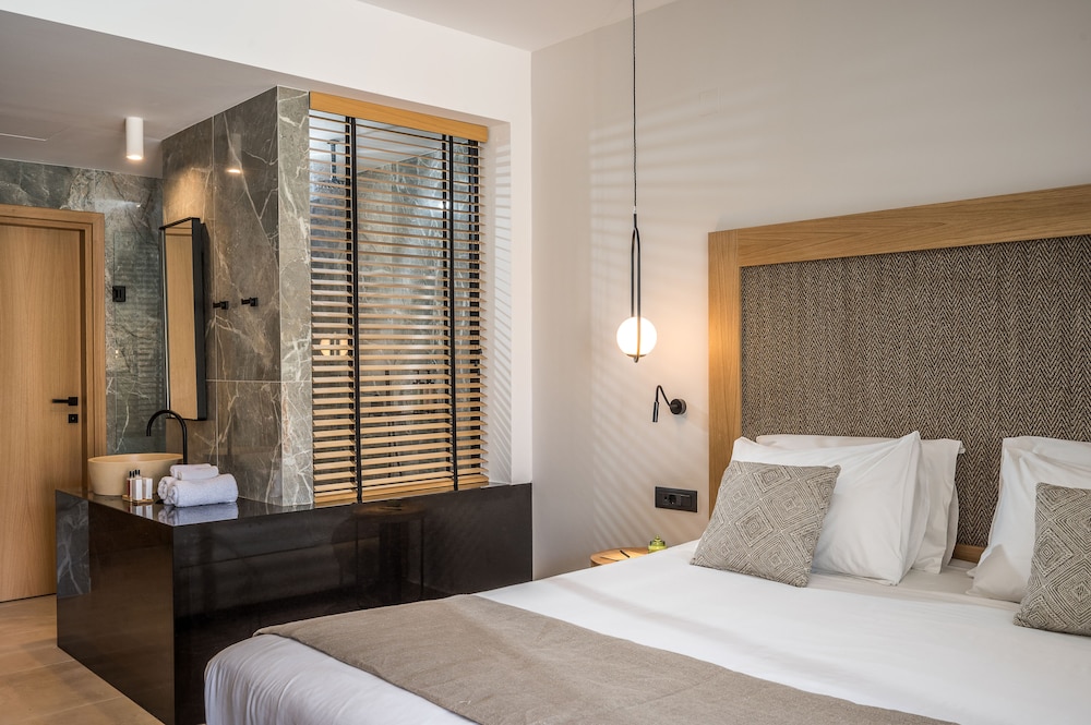 Stella Palace Aqua Park Resort — Hotel rooms in Analipsi