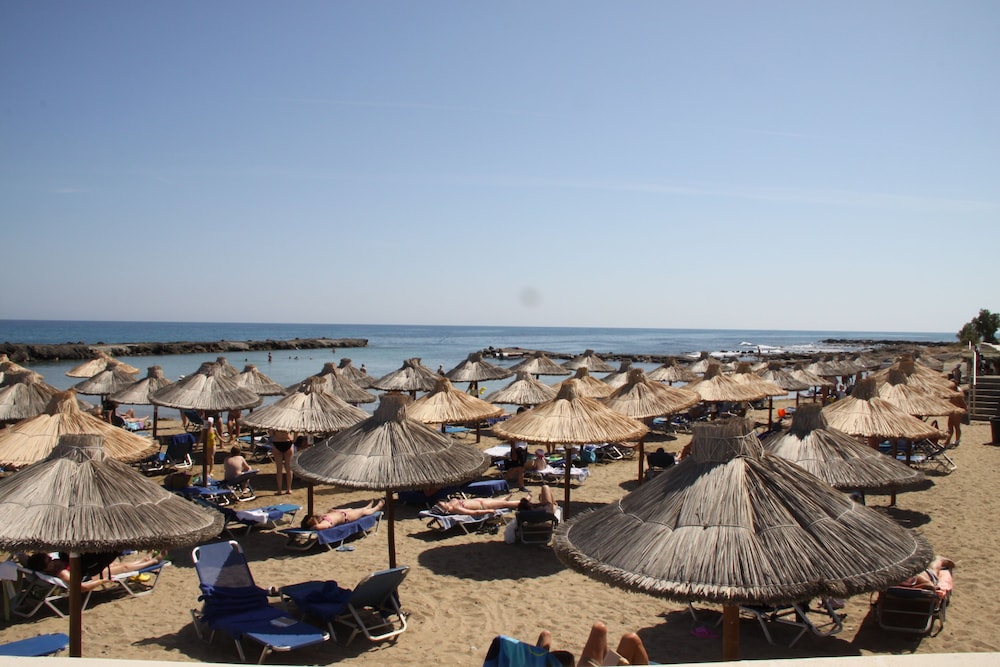 Stella Palace Aqua Park Resort — Beach in Analipsi