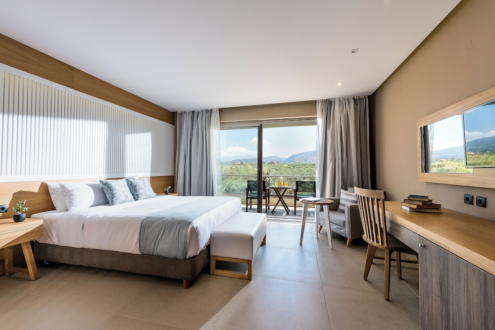 Stella Palace Aqua Park Resort — Hotel rooms in Analipsi