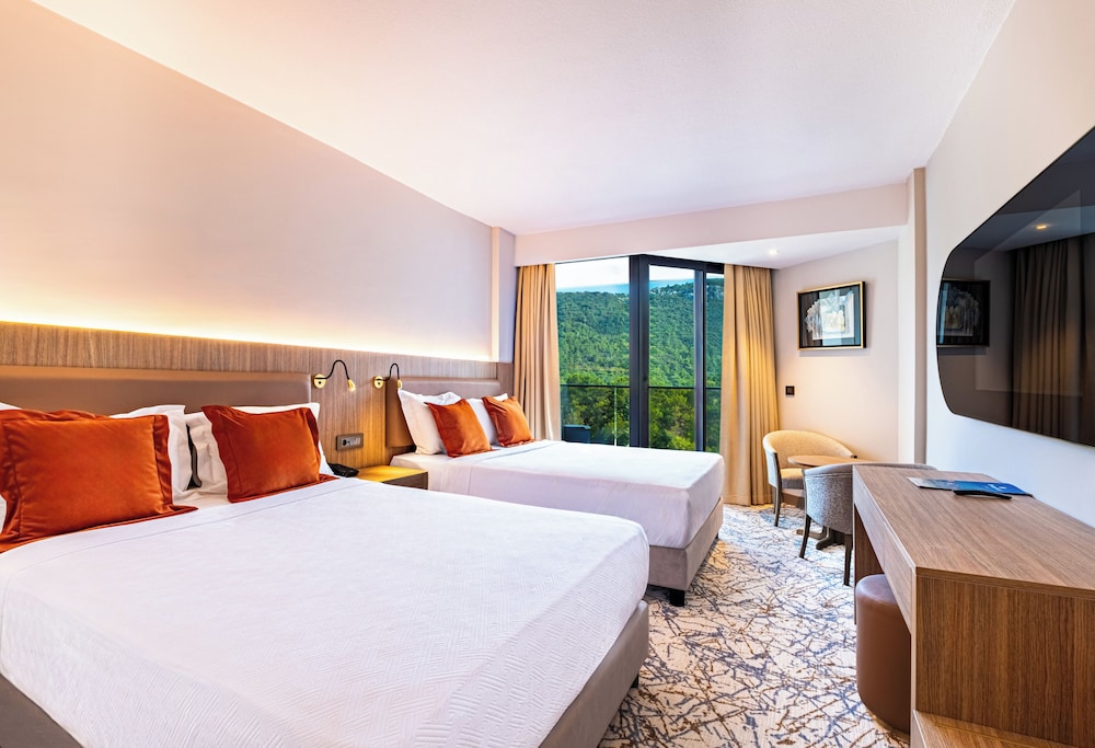 Ozkaymak Marina Hotel - Ultra All Inclusive — Hotel rooms in Kemer