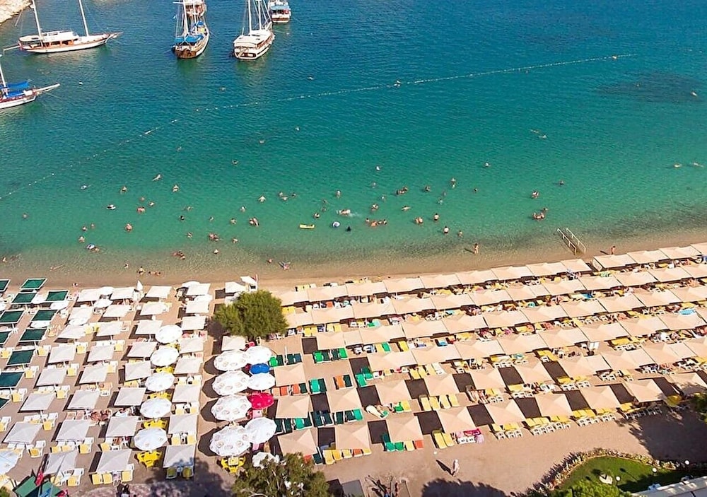 Ozkaymak Marina Hotel - Ultra All Inclusive — Beach in Kemer