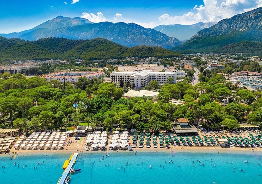 Ozkaymak Marina Hotel - Ultra All Inclusive — Beach in Kemer