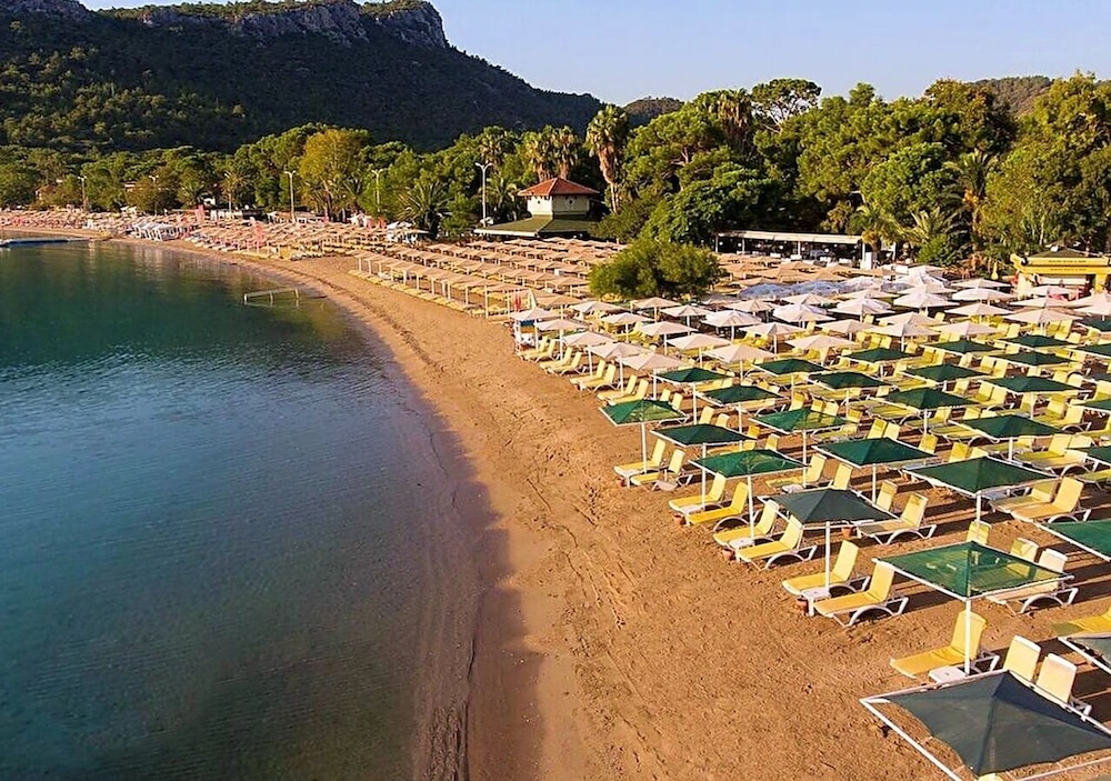 Ozkaymak Marina Hotel - Ultra All Inclusive — Beach in Kemer