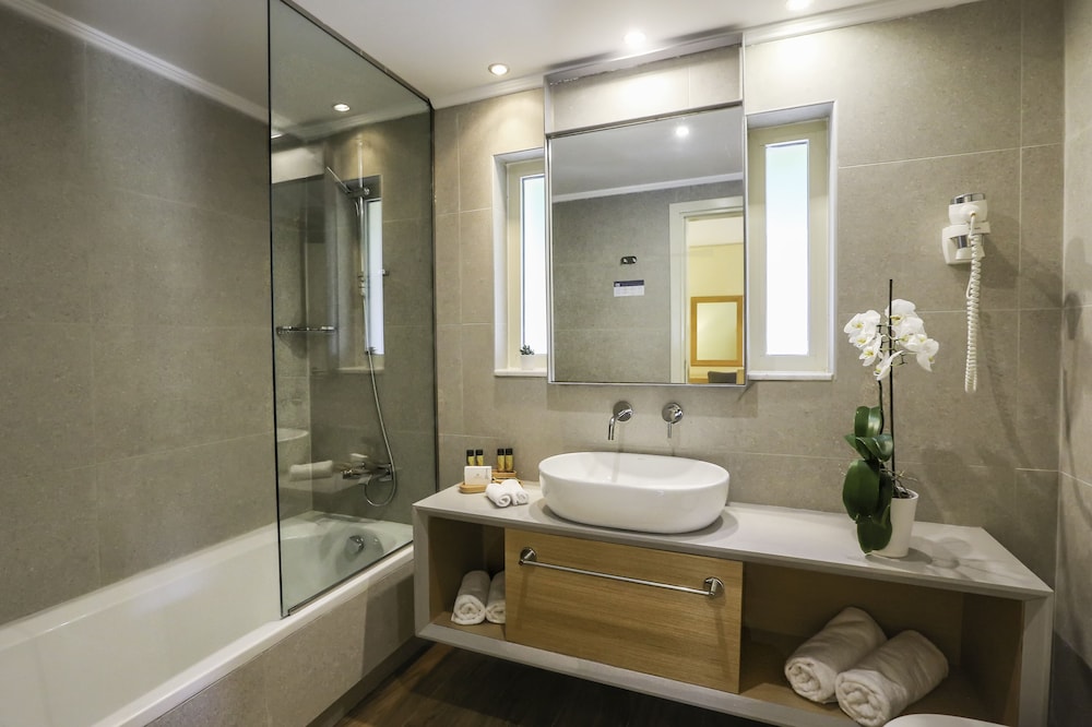 Eden Roc Resort Hotel — Hotel rooms in Kallithea (Rhodes), South Aegean