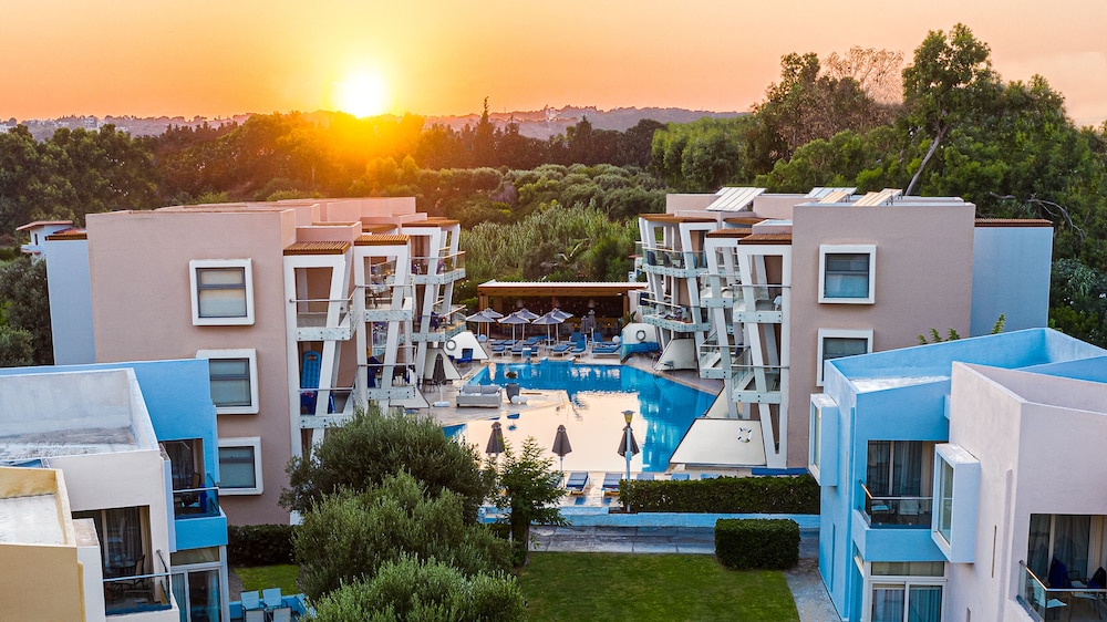 Eden Roc Resort Hotel — Swimming pool in Kallithea (Rhodes), South Aegean