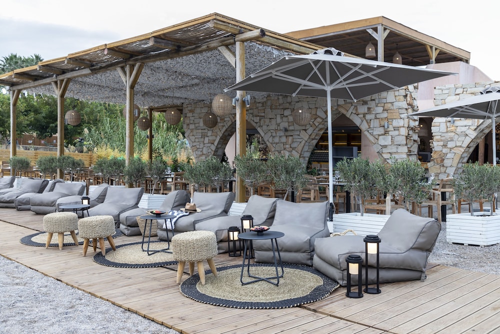 Eden Roc Resort Hotel — Restaurant & bars in Kallithea (Rhodes), South Aegean