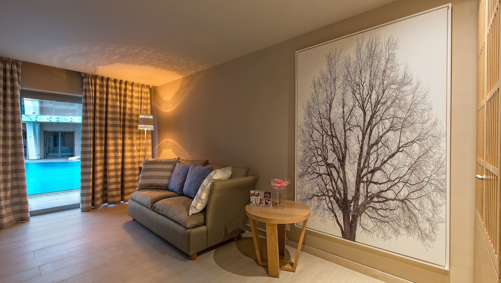 Eden Roc Resort Hotel — Hotel rooms in Kallithea (Rhodes), South Aegean