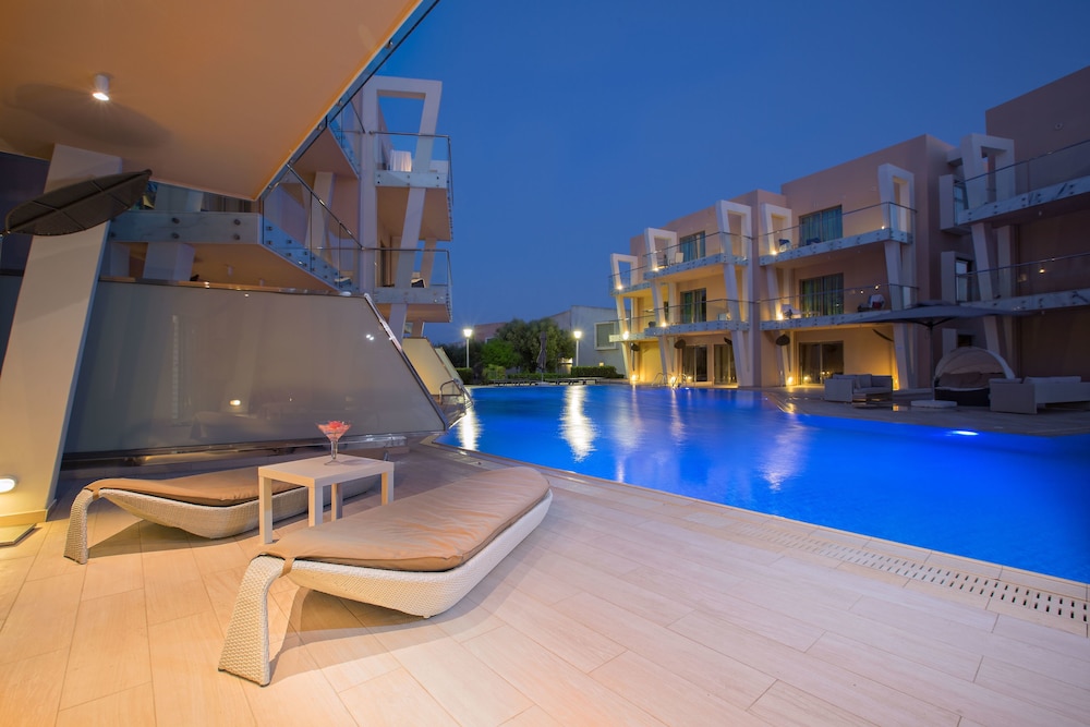 Eden Roc Resort Hotel — Swimming pool in Kallithea (Rhodes), South Aegean